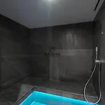 Le Grand Cerf Piscine Et Chalet