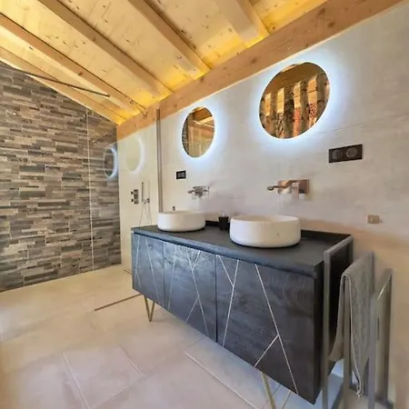 Chalet Le Grand Cerf Piscine ,Spa,Sauna, Hammam