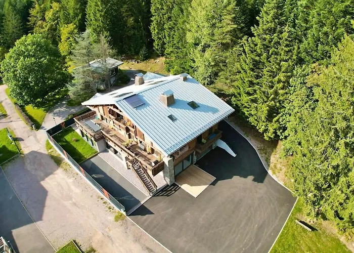 Le Grand Cerf Piscine Et Horská chata