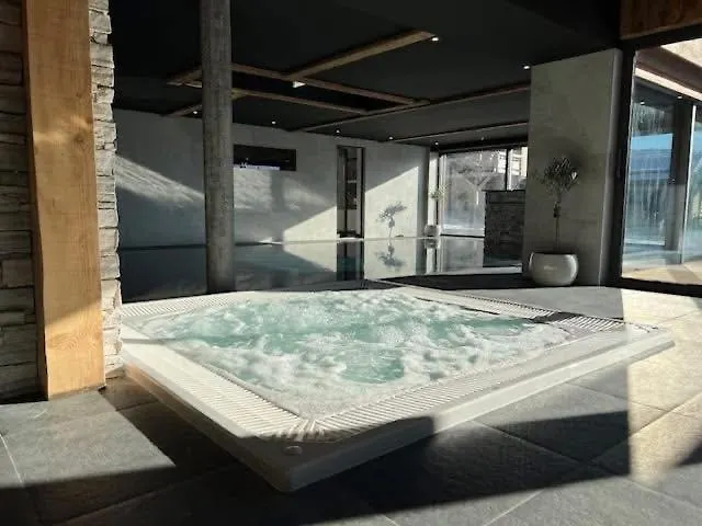 Le Grand Cerf Piscine Et *